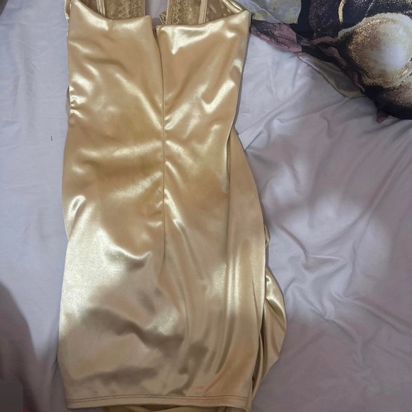 custom birthday dress
stephxdesigns veka dress - Picture 5 of 5